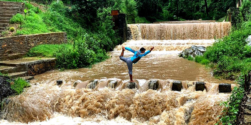 yoga-patshala-ytt-school-nepal-yogi-rajan